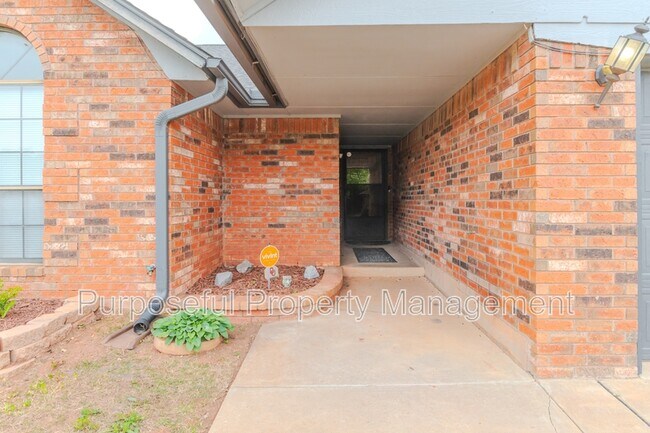 Building Photo - 1109 David Rd