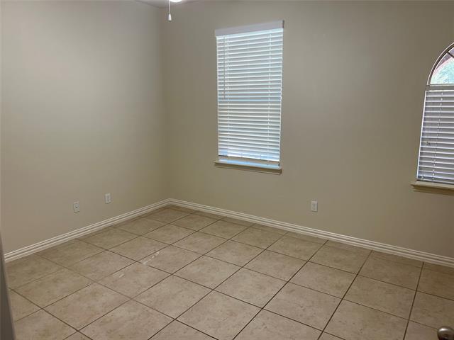 Building Photo - 1412 Carver Ln