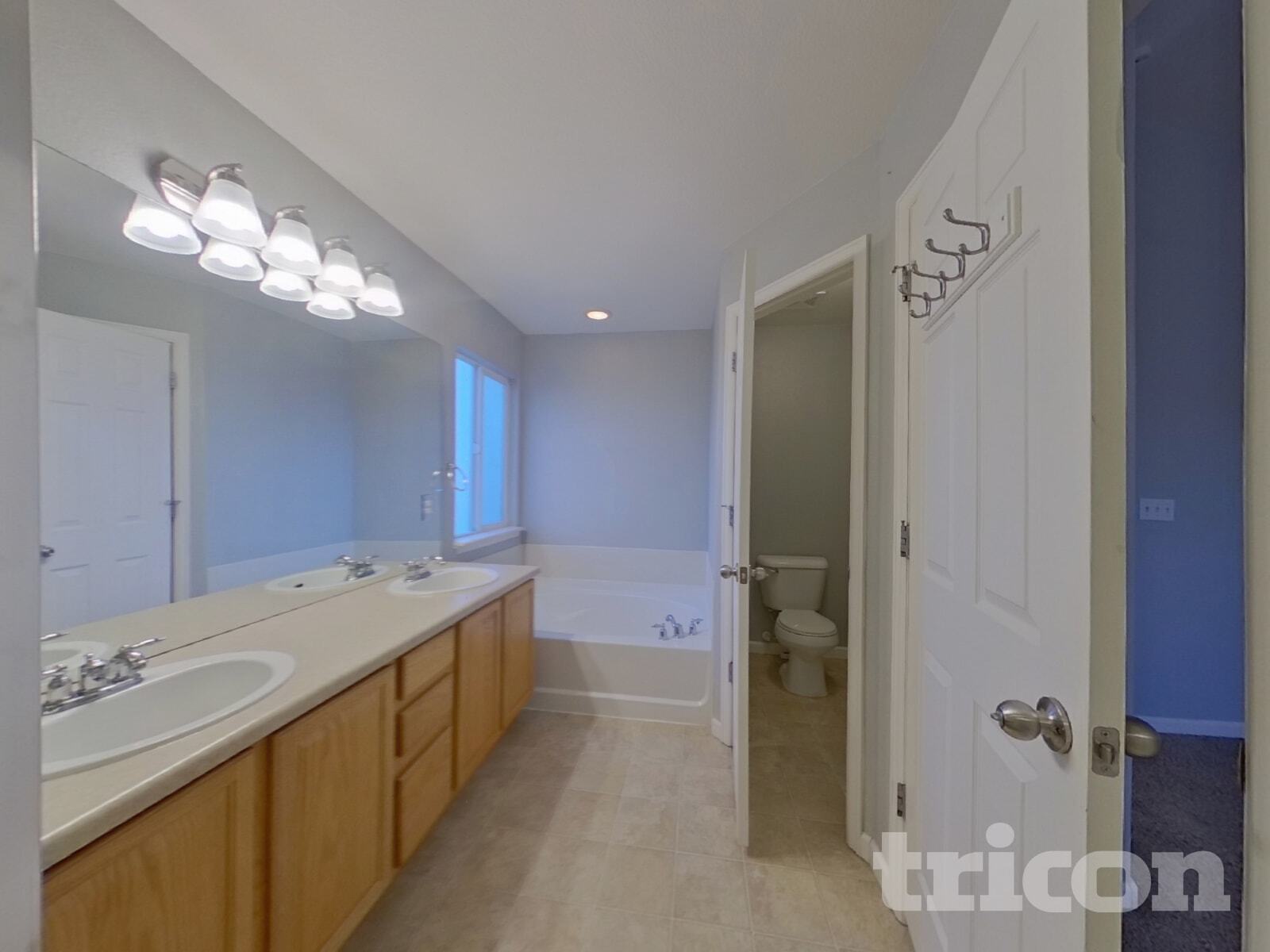 Building Photo - 12254 Pine Valley Cir