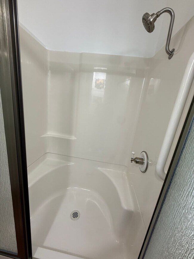 Building Photo - 507 Pullman St