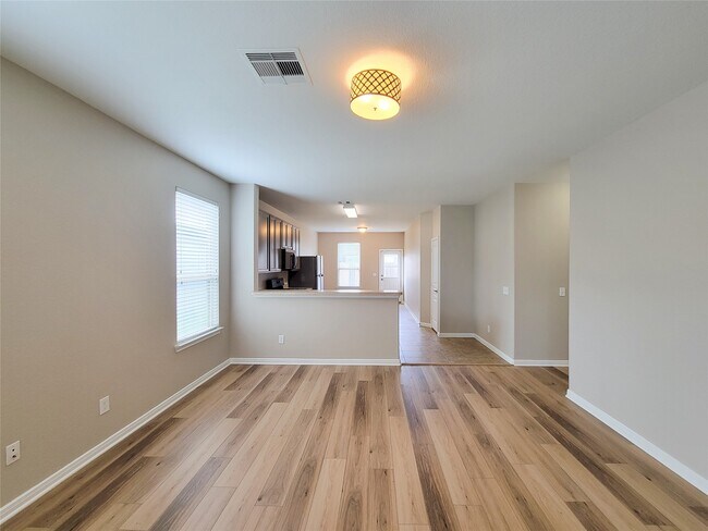Building Photo - 6535 Dayridge Ln