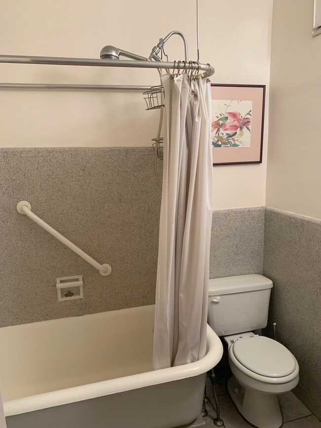 Building Photo - 29 S State St