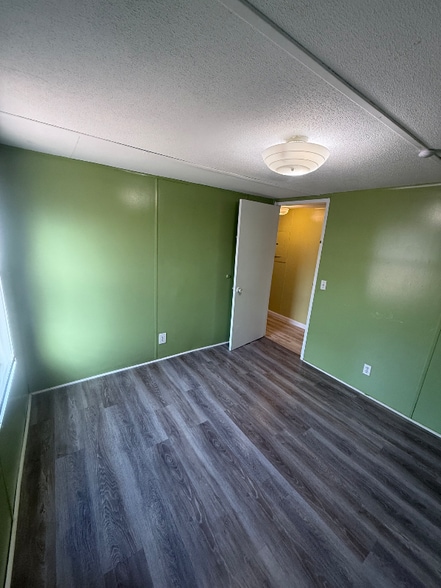 Building Photo - 16 Jockey St