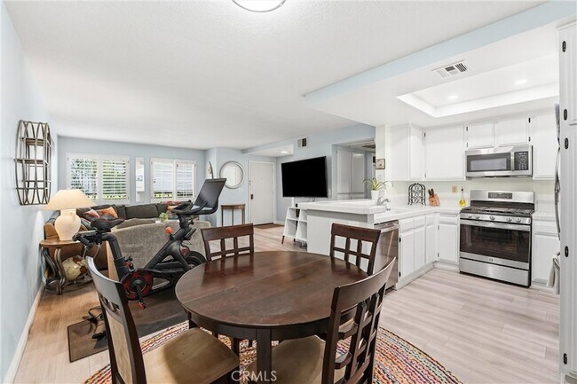 Building Photo - 24486 Howes Dr