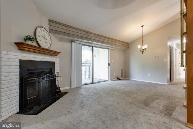 Building Photo - 206 Spring Maiden Ct