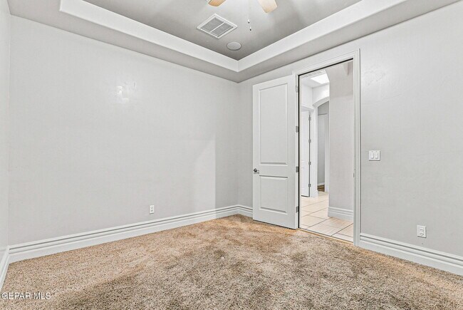 Building Photo - 3203 Red Orchard Dr