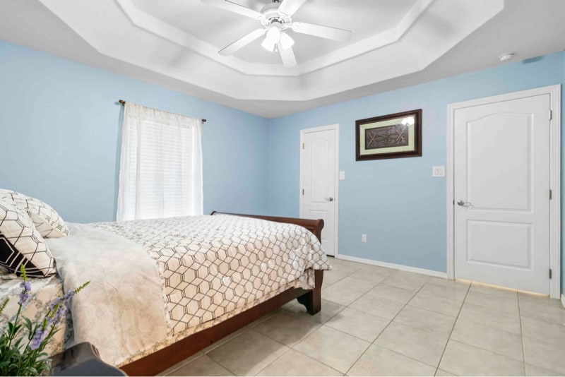 Building Photo - 5001 Retama St