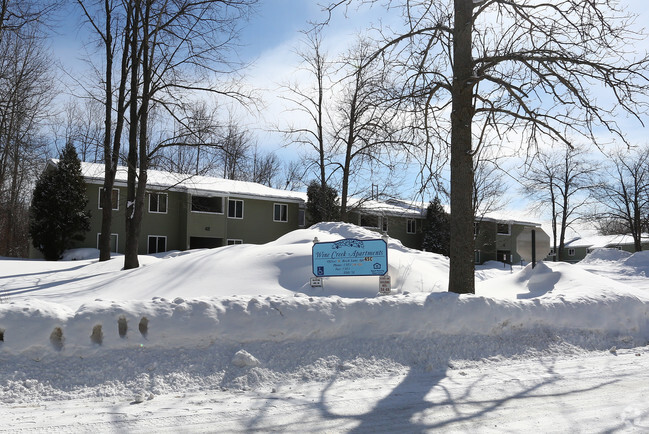 Building Photo - Wine Creek Apartments