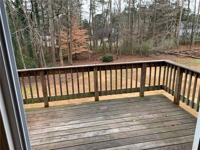 Building Photo - 1401 Redbud Way