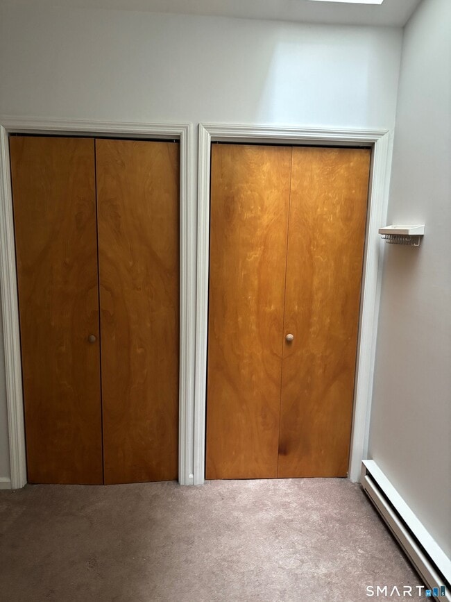 Building Photo - 31 Railroad St