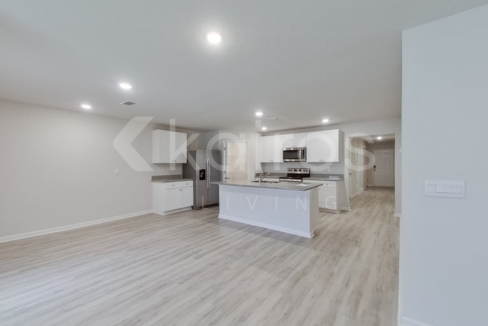 Building Photo - 152 Swallowtail Ln