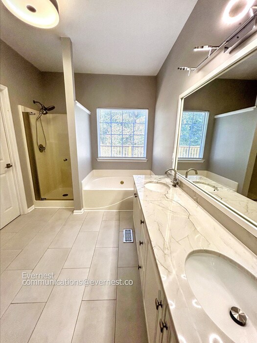 Building Photo - 5128 Bay Overlook Dr