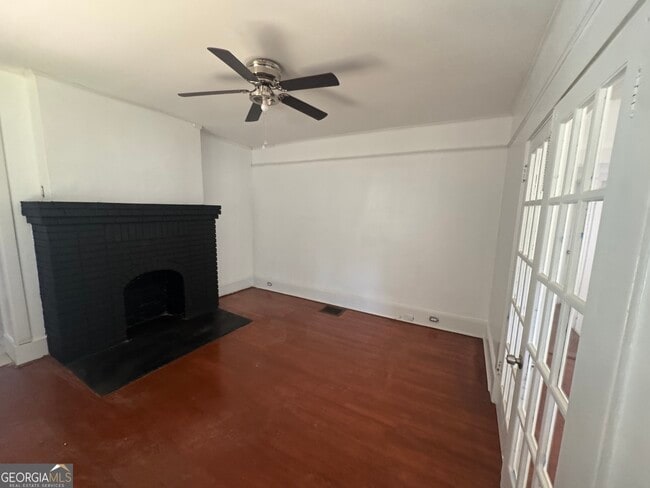 Building Photo - 415 Hopkins St SW