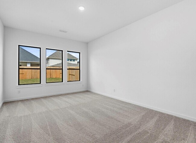 Building Photo - 10919 Spring Wind Dr