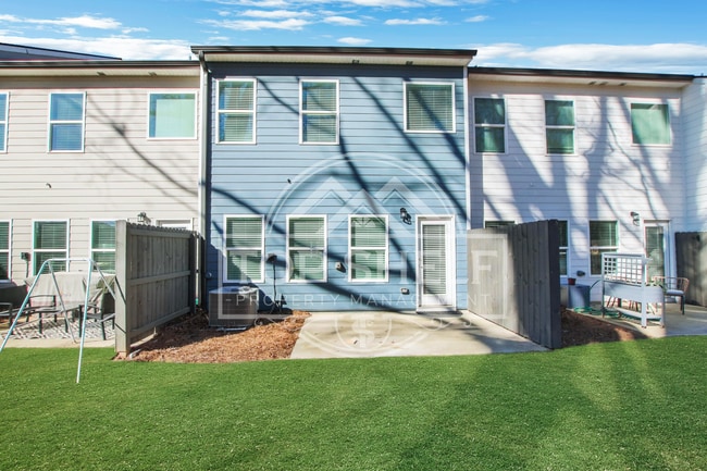 Building Photo - 102 Jaxton St