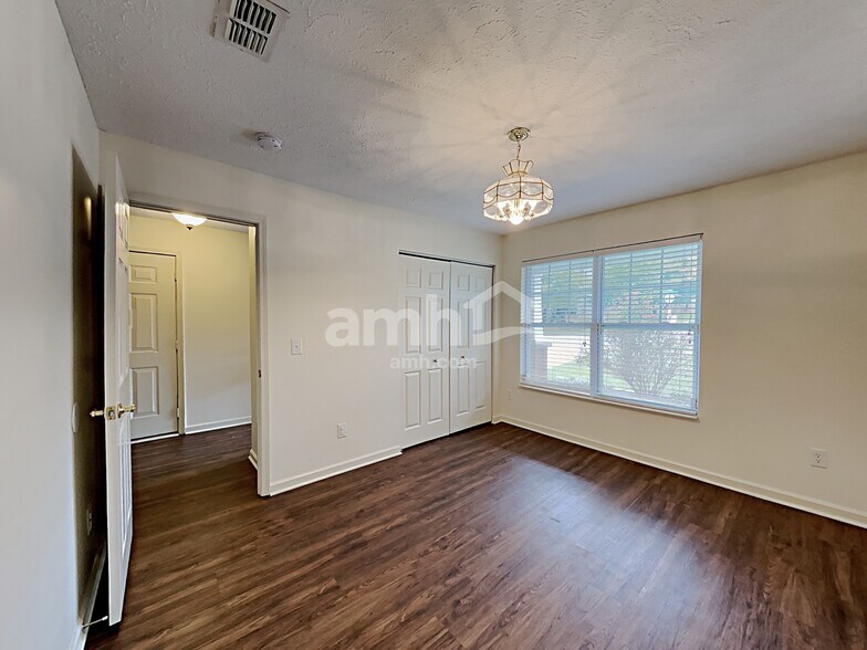 Building Photo - 3521 Chandler Cove Way