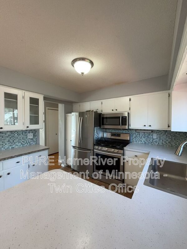 Building Photo - 5112 Millpond Pl