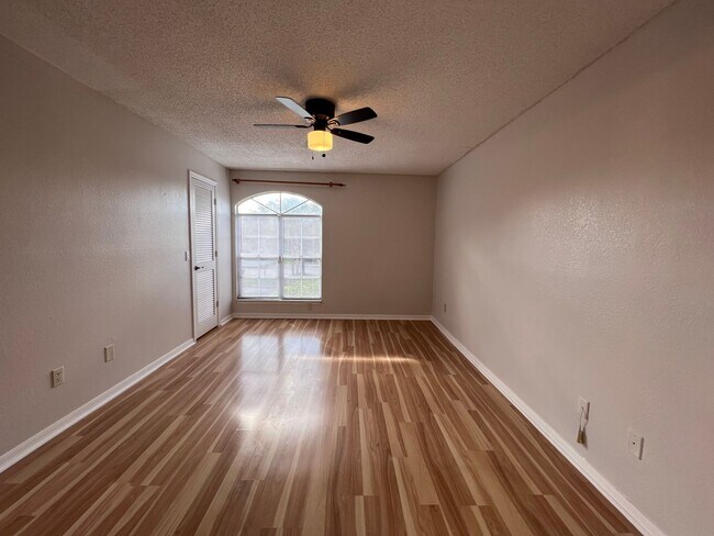 Building Photo - 4803 Normandy Pl
