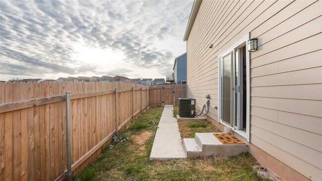 Building Photo - 466 Ferrule Dr