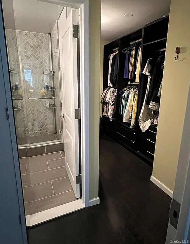 Building Photo - 4-74-74 48th Ave