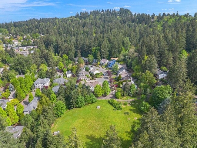 Building Photo - Private Retreat Backing to Trails in the Heart of Lake Oswego