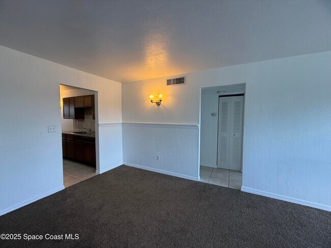 Building Photo - 1440 Parkway Dr