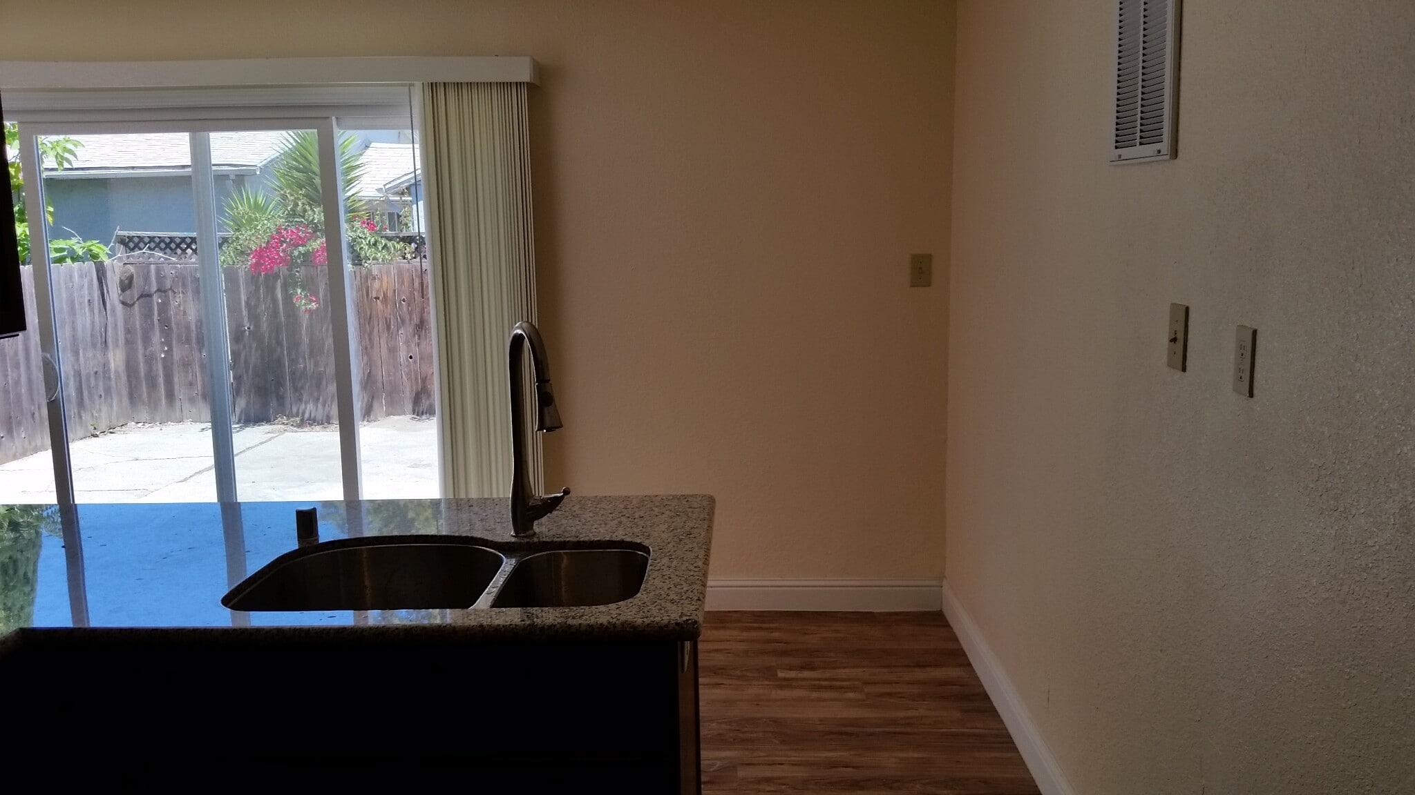 Building Photo - 1119 Sage St