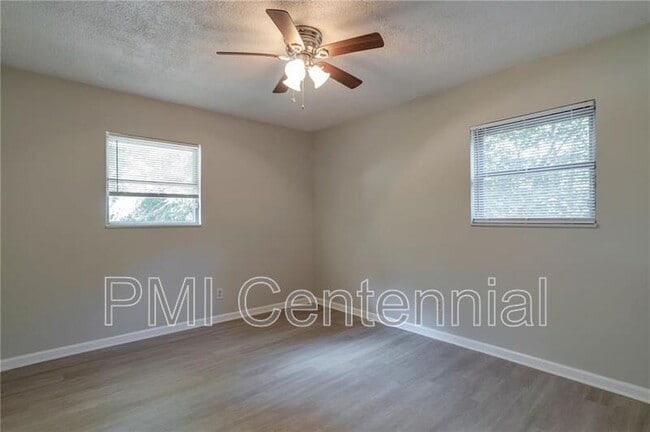 Building Photo - 484 Evergreen Dr