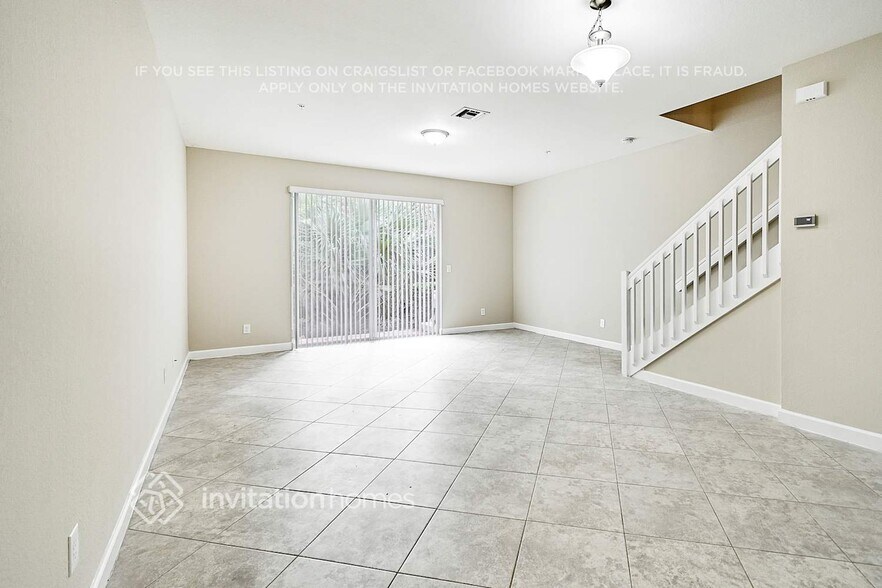 Building Photo - 9718 SW Purple Martin Way