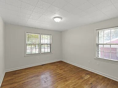 Building Photo - 75 Edenwood Dr