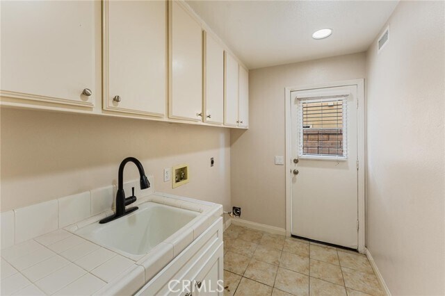 Building Photo - 10585 Bruns Dr