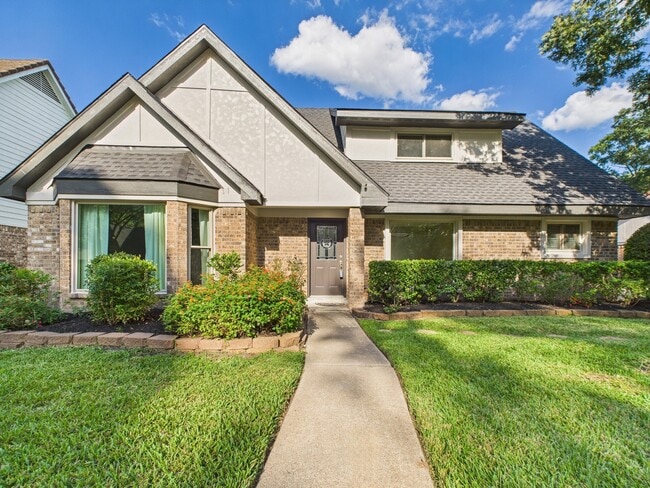 Primary Photo - 3018 Highland Laurels Dr
