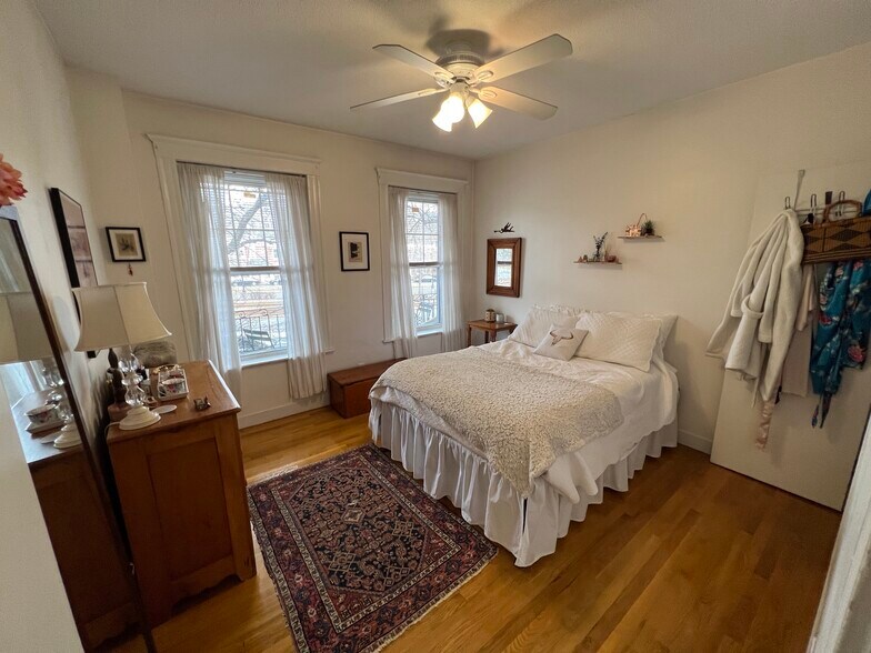 Building Photo - 1750 Commonwealth Ave