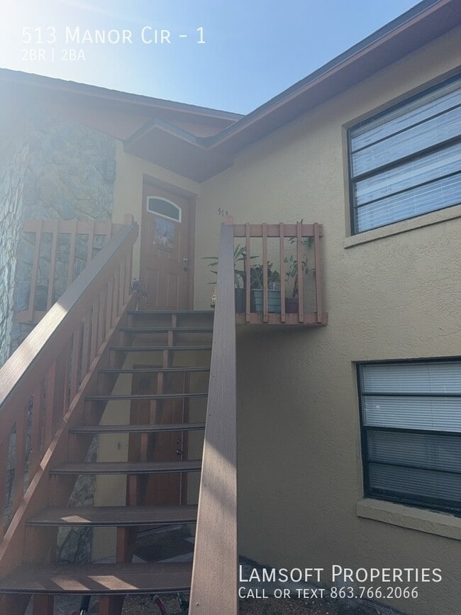 Building Photo - 513 Manor Cir