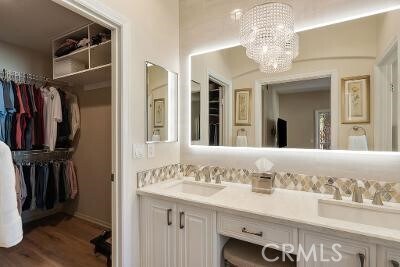 Building Photo - 17 Auvergne