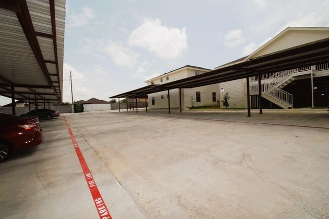Building Photo - 2601 Lomas Del Sur Boulevard