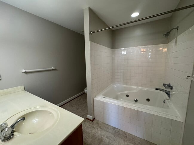 Building Photo - 639 Todd Trail