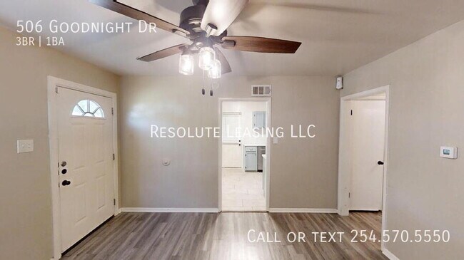 Building Photo - 506 Goodnight Dr