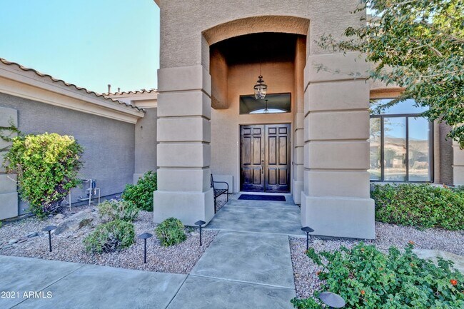 Building Photo - 13059 E Poinsettia Dr
