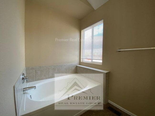 Building Photo - 7322 Creekfront Dr