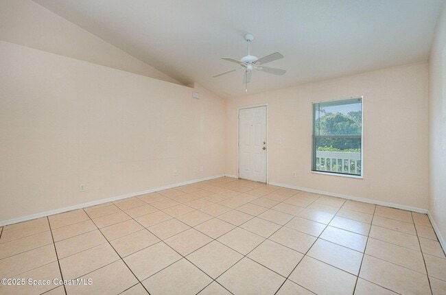 Building Photo - 1066 Quesada St SE