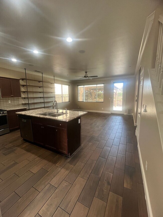Building Photo - Two Story Home Move In Ready located in Avalon Gated Community!!!
