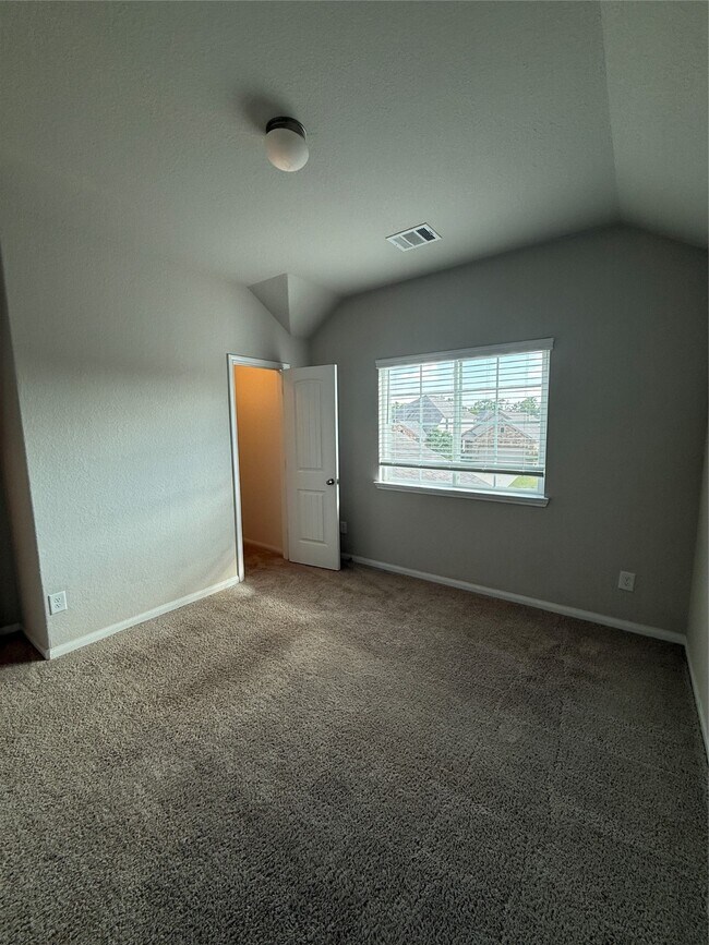 Building Photo - 7527 Merrylands Dr