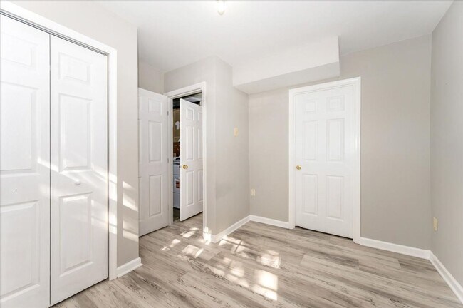 Building Photo - Ballenger Creek Area for Lease