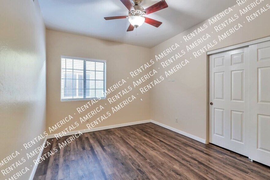 Building Photo - 8509 S Camino Bengala