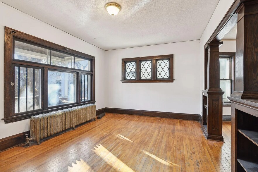 Building Photo - 104 W 27th St