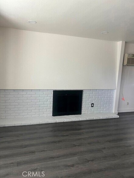 Building Photo - 16908 New Hampshire Ave