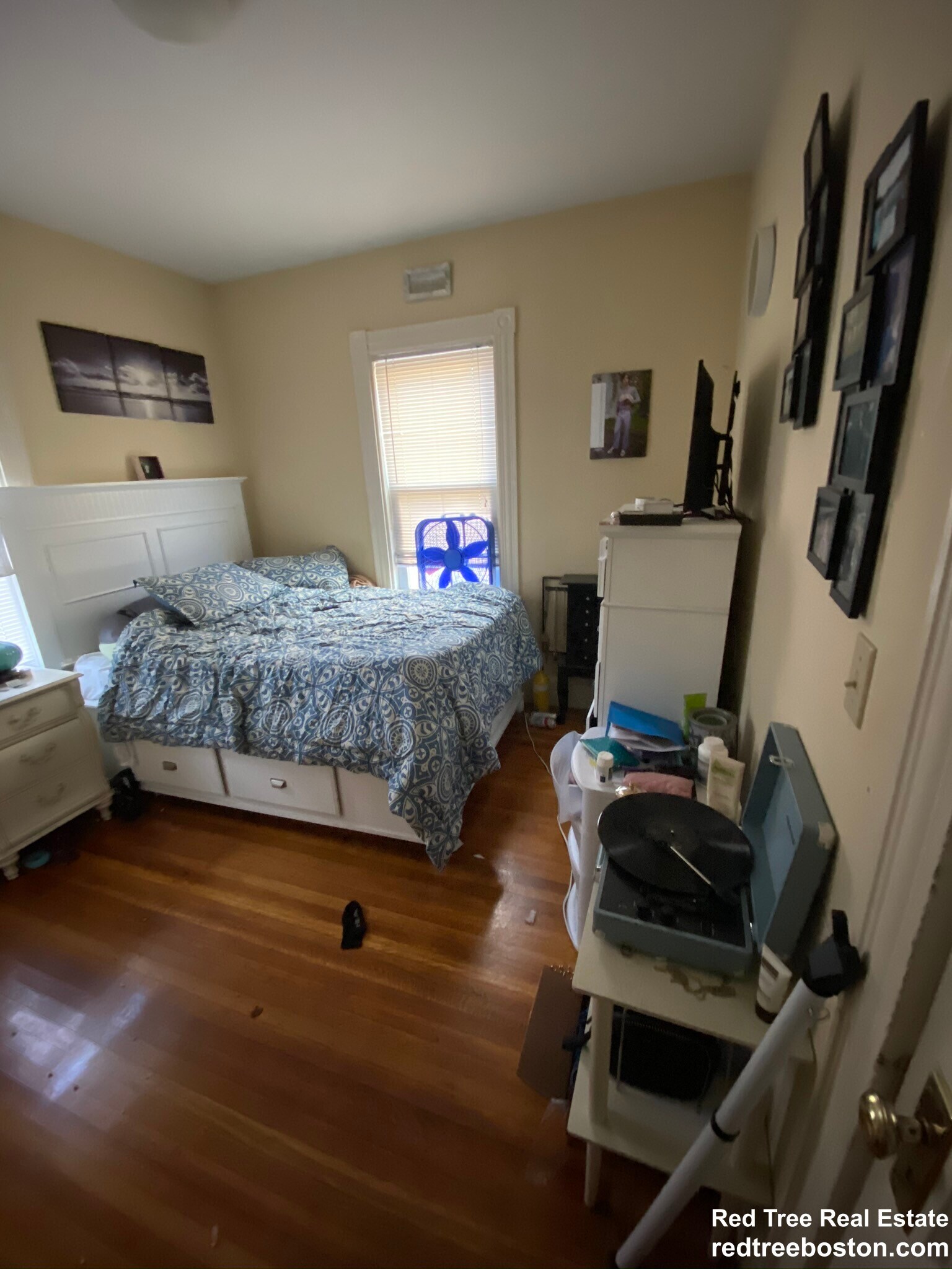 Building Photo - 22 Burton St