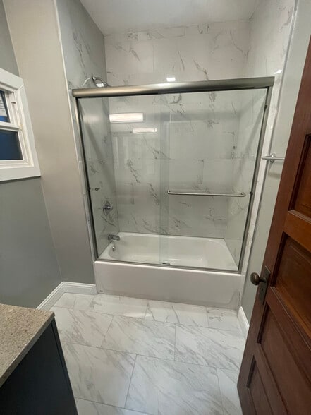 Building Photo - 1920 Sonoma Blvd