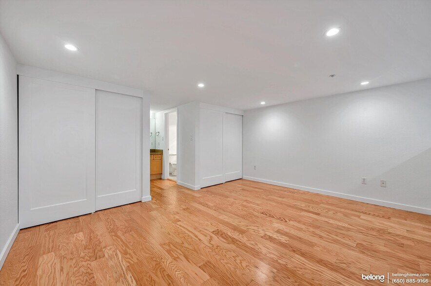 Building Photo - 2068 3rd St